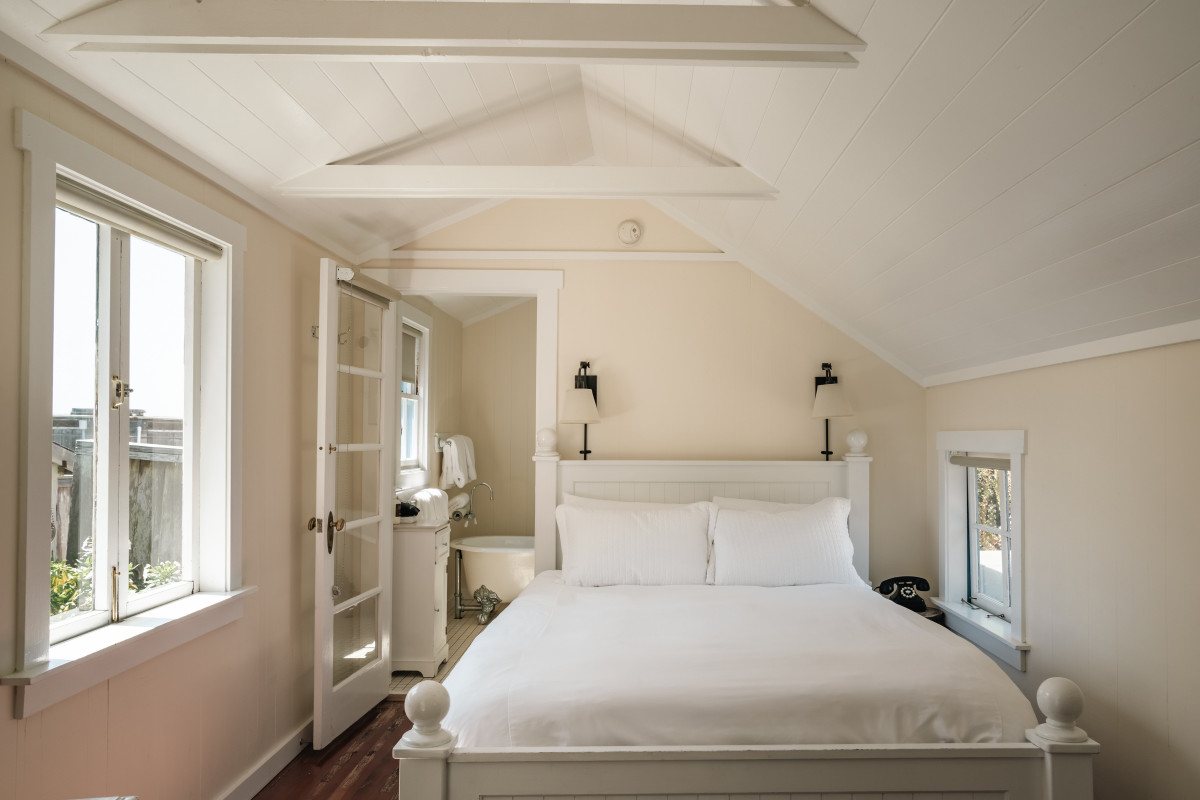 The Redwood Cottage Photo 1